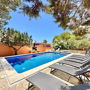 https://can-thomas.balearic-islands.net